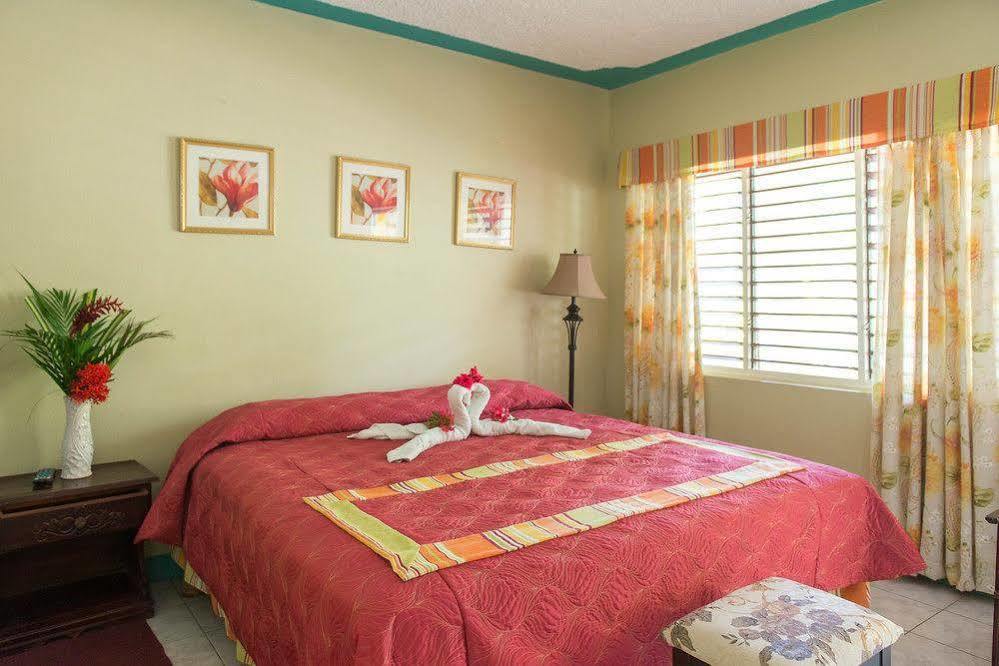 The Golden Sunset Hotel Negril Exterior photo